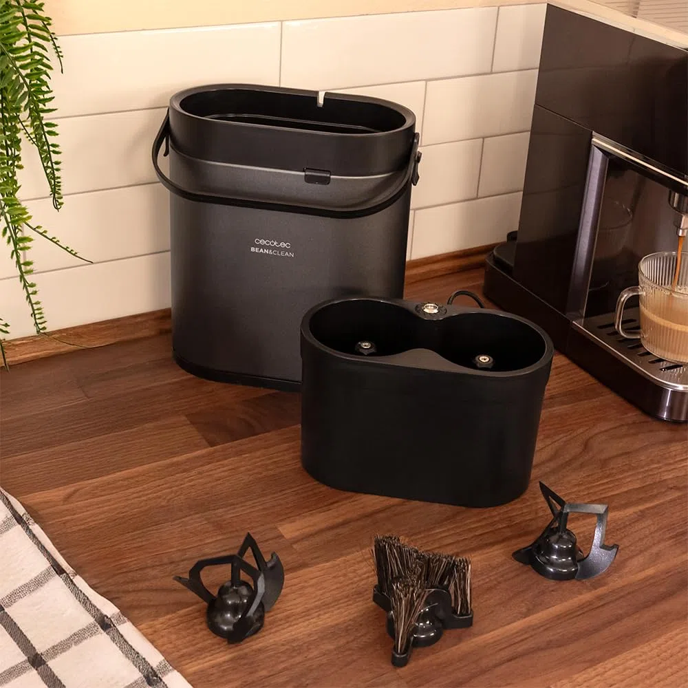 Cecotec Elektryczny uchwyt filtrujący do kawy Bean & Clean Pro. Akcesoria do kawy, w zestawie 2 skrobaki i 1 głowicę czyszczącą, prędkość obrotowa 300/min, kompatybilny uchwyt filtra 58 mm