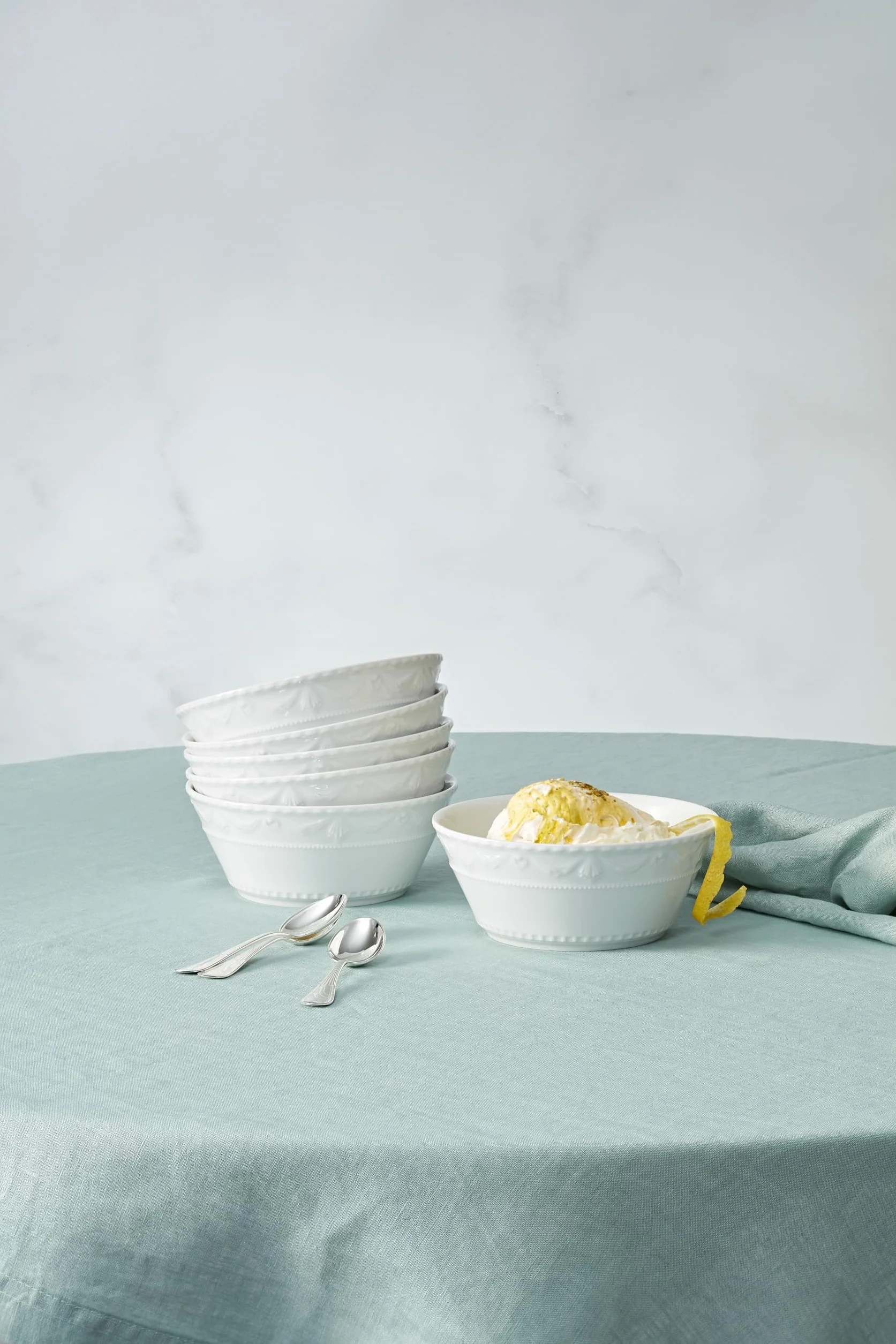 KPM Berlin KURLAND miska na musli, porcelanowa miska, miska porcelanowa, 0,45 l, ręcznie robiona, biała w pudełku prezentowym