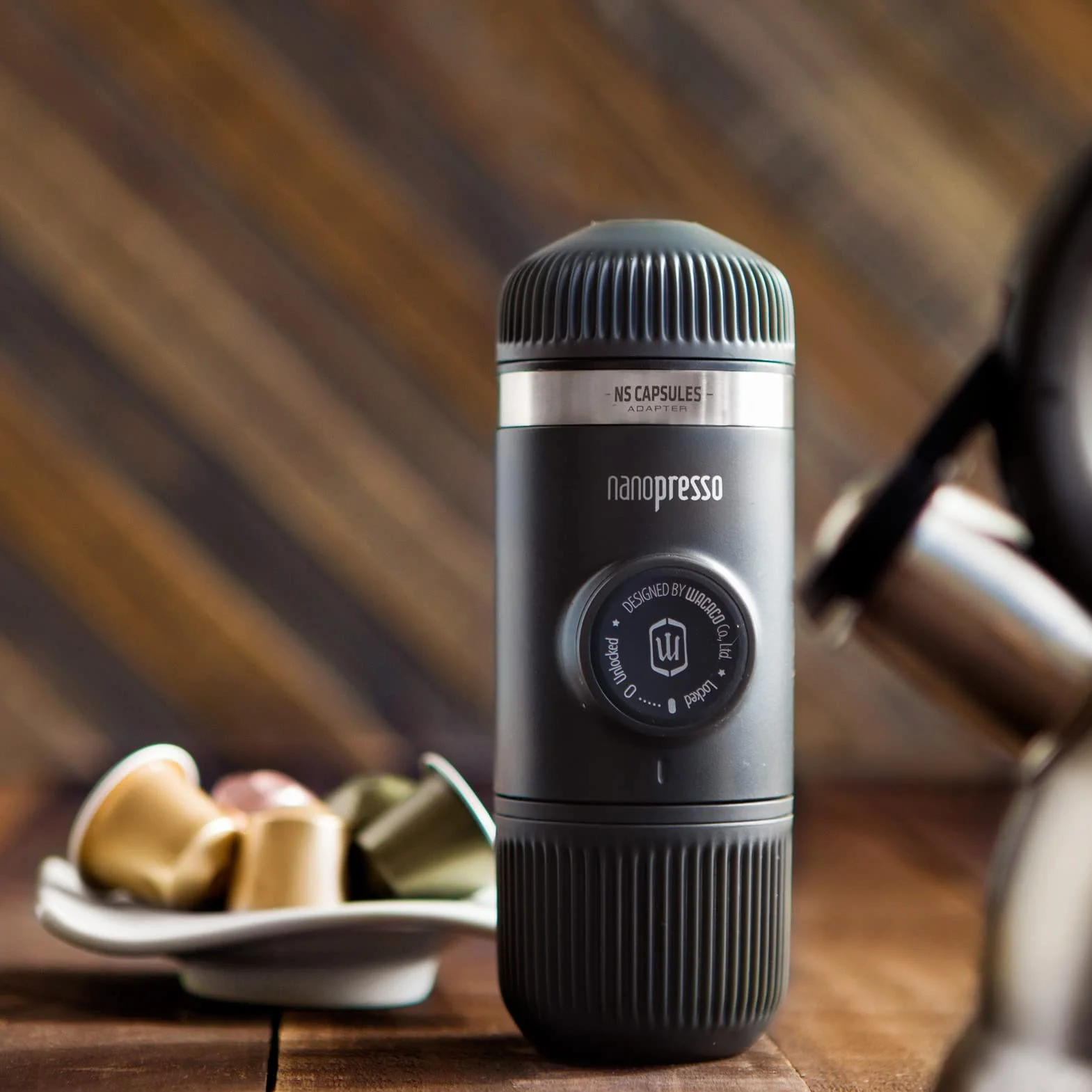 WACACO Przenośny ekspres do kawy Nanopresso w zestawie z NS Adapter, Kompatybilny z kapsułkami NS i kawą mieloną, Zestaw ręcznego ekspresu do kawy, Idealny na kemping