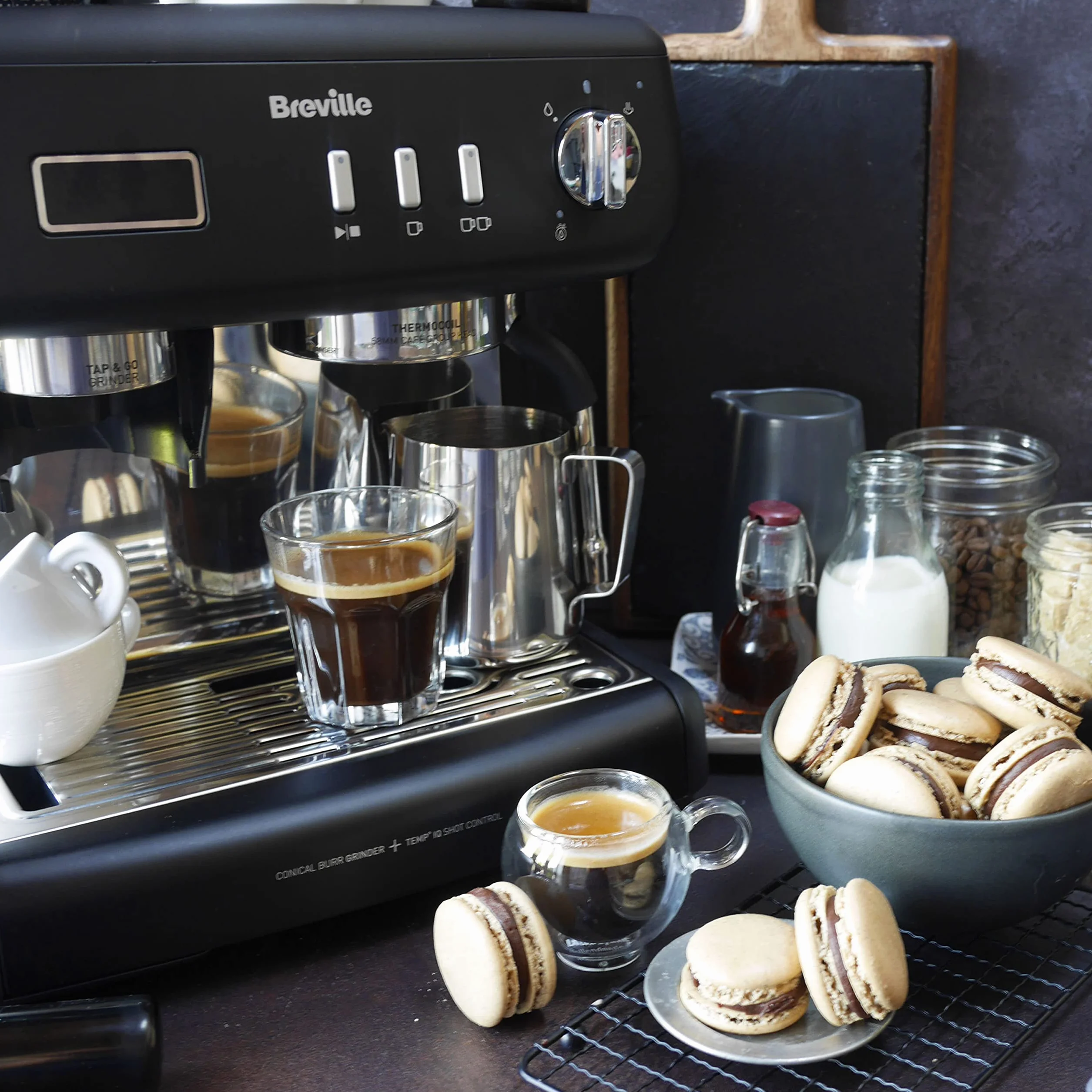 Breville Barista Max+ Ekspres do Kawy z Młynkiem, Czarny, 1555W 15 Barów