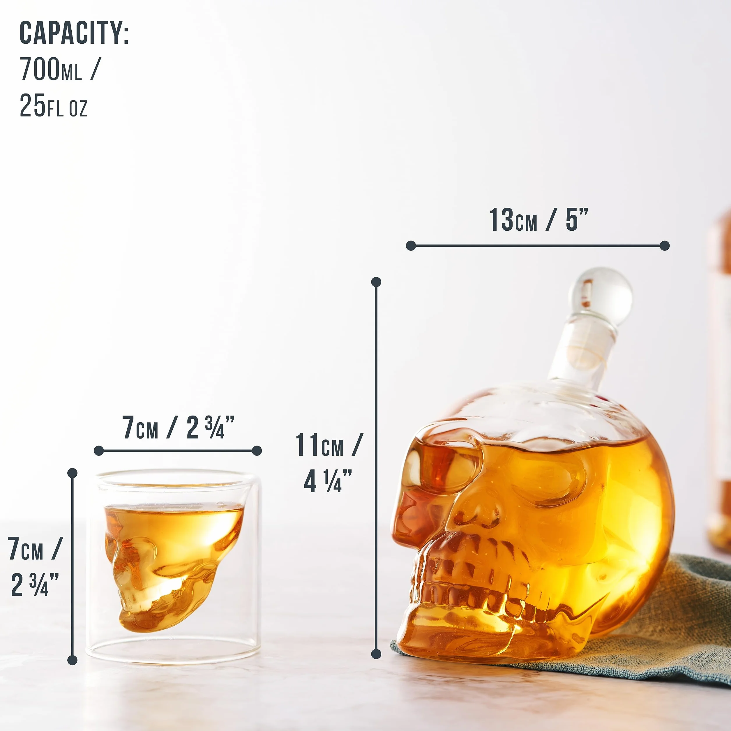 Oak & Steel - Karafka z Czaszką Whisky (700ml) z 6 Kieliszki do Szotów (75 ml) - Zestaw Upominkowy dla Mężczyzn, Dzień Ojca, Urodziny, Boże Narodzenie