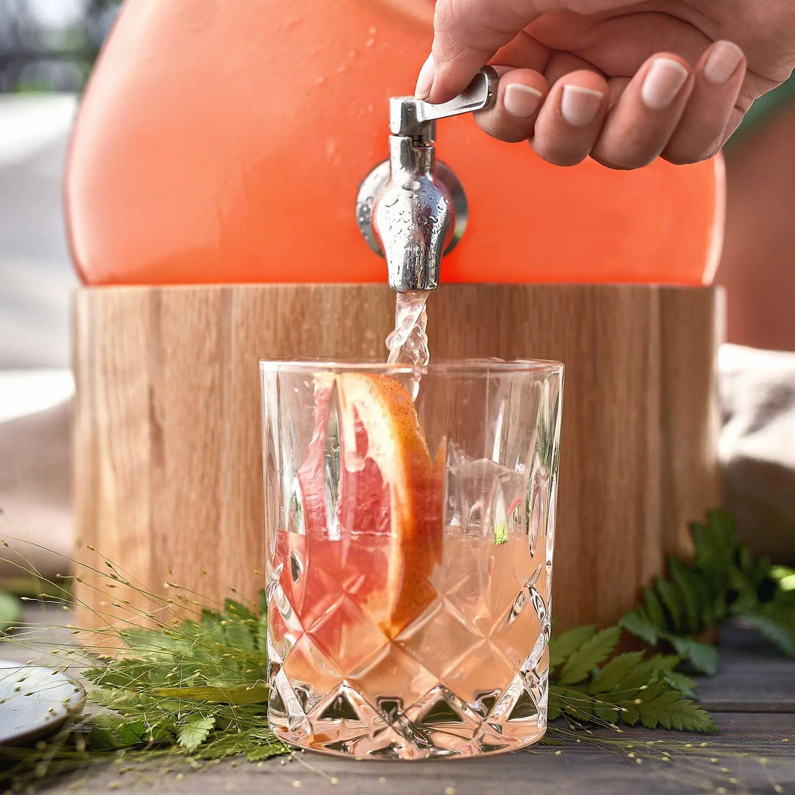 SPRINGLANE szklany dozownik do napojów 5,5 l Gloria z kranikiem i stojakiem ze stali nierdzewnej z drewna dębowego, dozownik lemoniady, Vintage Design Mason Jar