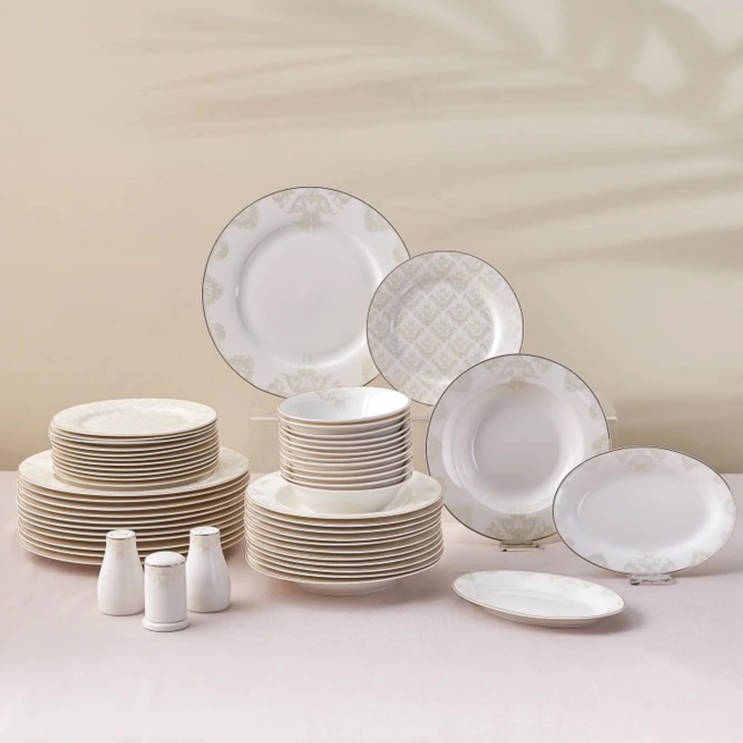 Karaca Siena 53-częściowe porcelanowe zestawy obiadowe z talerzami obiadowymi i deserowymi, miseczkami i uchwytem, porcelana kostna, zestawy obiadowe dla 12 osób (biała)