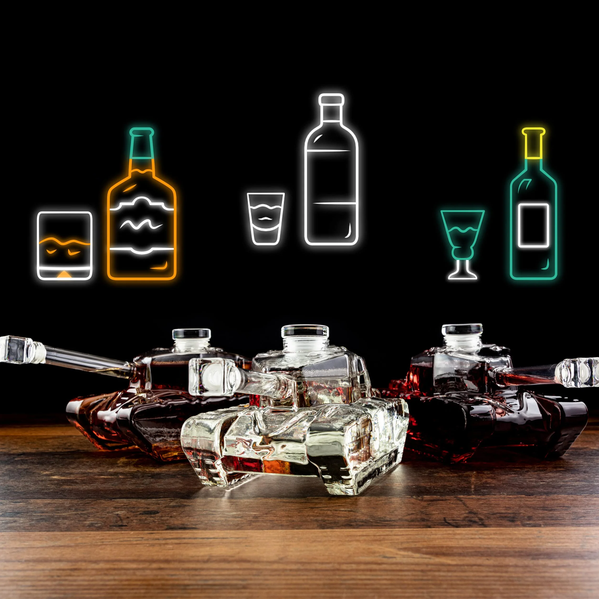 Froster Karafka Czołg, 1000ml Szklana Karafka do Whisky, Wódki, Nalewki, na Alkohol, Prezent dla Faceta, Chłopaka, Męża, Taty, Żołnierza, Gadżet na 18, 30, 40 Urodziny Mężczyzny