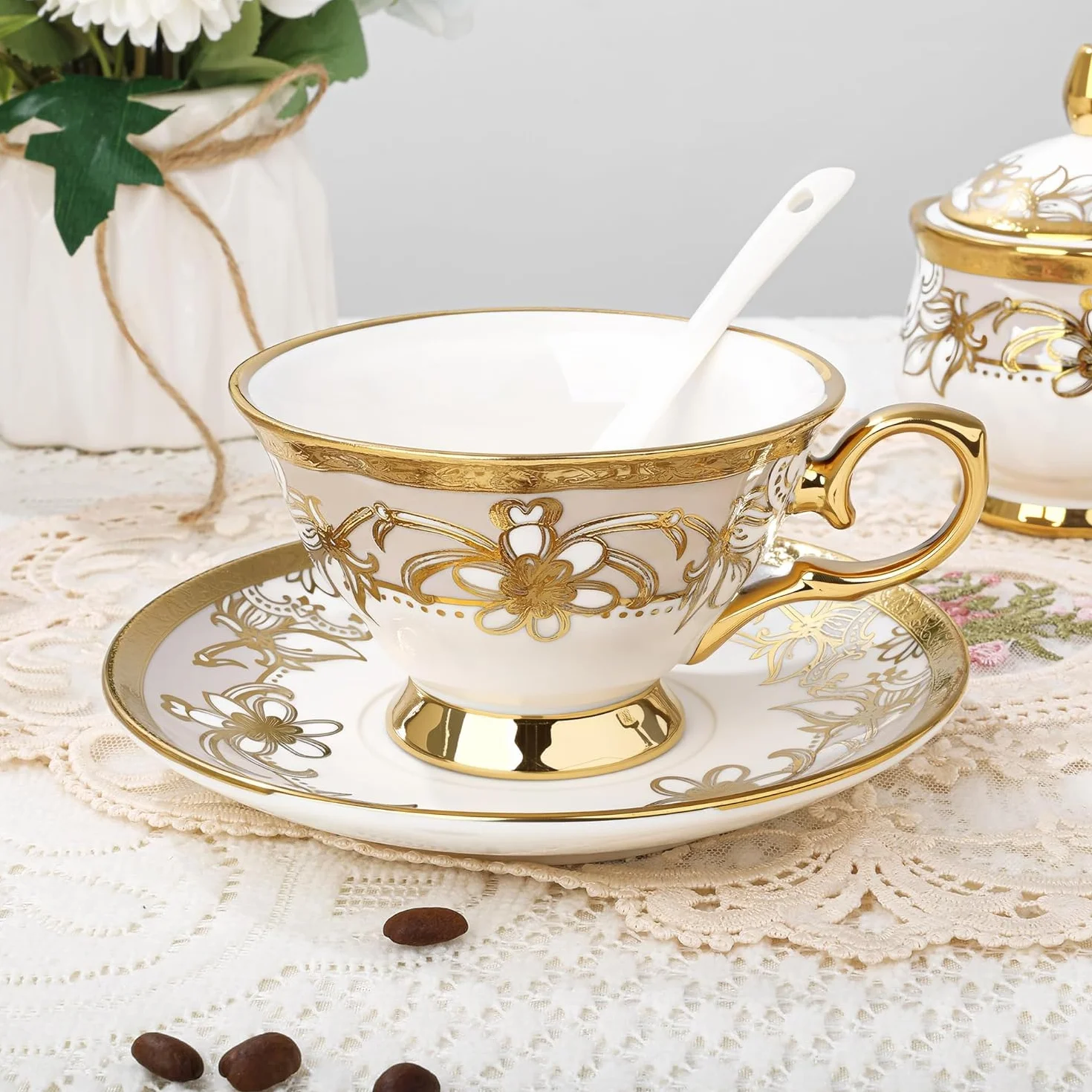 fanquare 21-częściowy porcelanowy serwis do herbaty z cukiernicą, dzbankiem na mleko, filiżankami i spodkami dla 6 osób, Królewski serwis do kawy z kwiatowym wzorem i złotym wykończeniem na przyjęcie