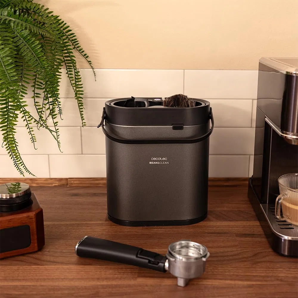 Cecotec Elektryczny uchwyt filtrujący do kawy Bean & Clean Pro. Akcesoria do kawy, w zestawie 2 skrobaki i 1 głowicę czyszczącą, prędkość obrotowa 300/min, kompatybilny uchwyt filtra 58 mm