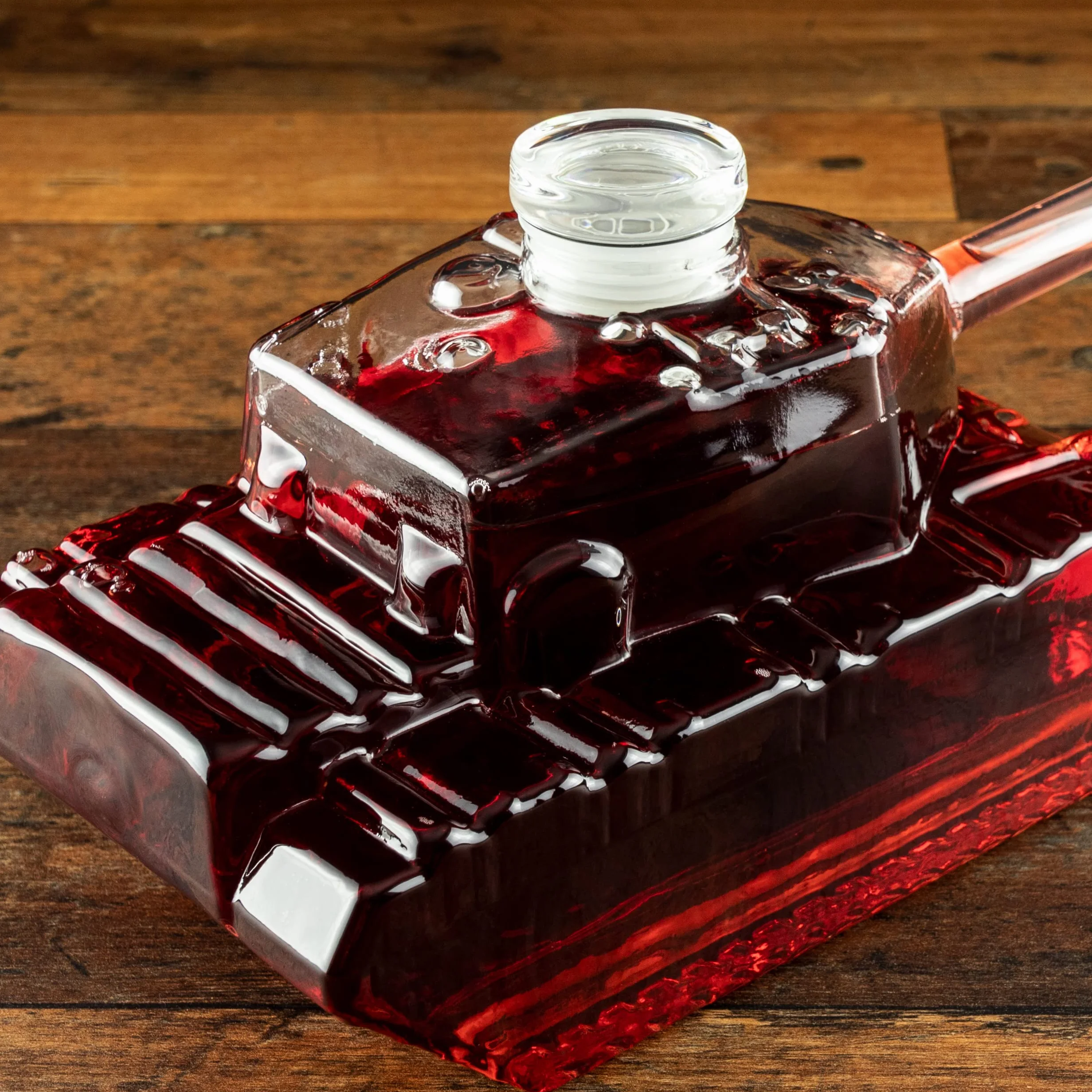 Froster Karafka Czołg, 1000ml Szklana Karafka do Whisky, Wódki, Nalewki, na Alkohol, Prezent dla Faceta, Chłopaka, Męża, Taty, Żołnierza, Gadżet na 18, 30, 40 Urodziny Mężczyzny