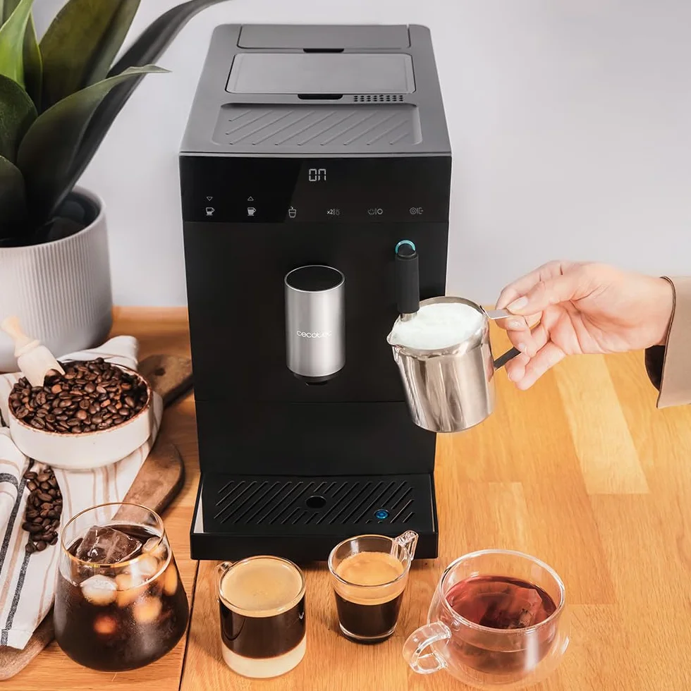 Cecotec Kompaktowy ekspres do kawy do espresso Cremmaet Steam. 1350 W, 19 bar, system termobloków, zbiornik na kawę ziarna 150 g z młynkiem i 1,1 l wody, kompaktowy z parownikiem