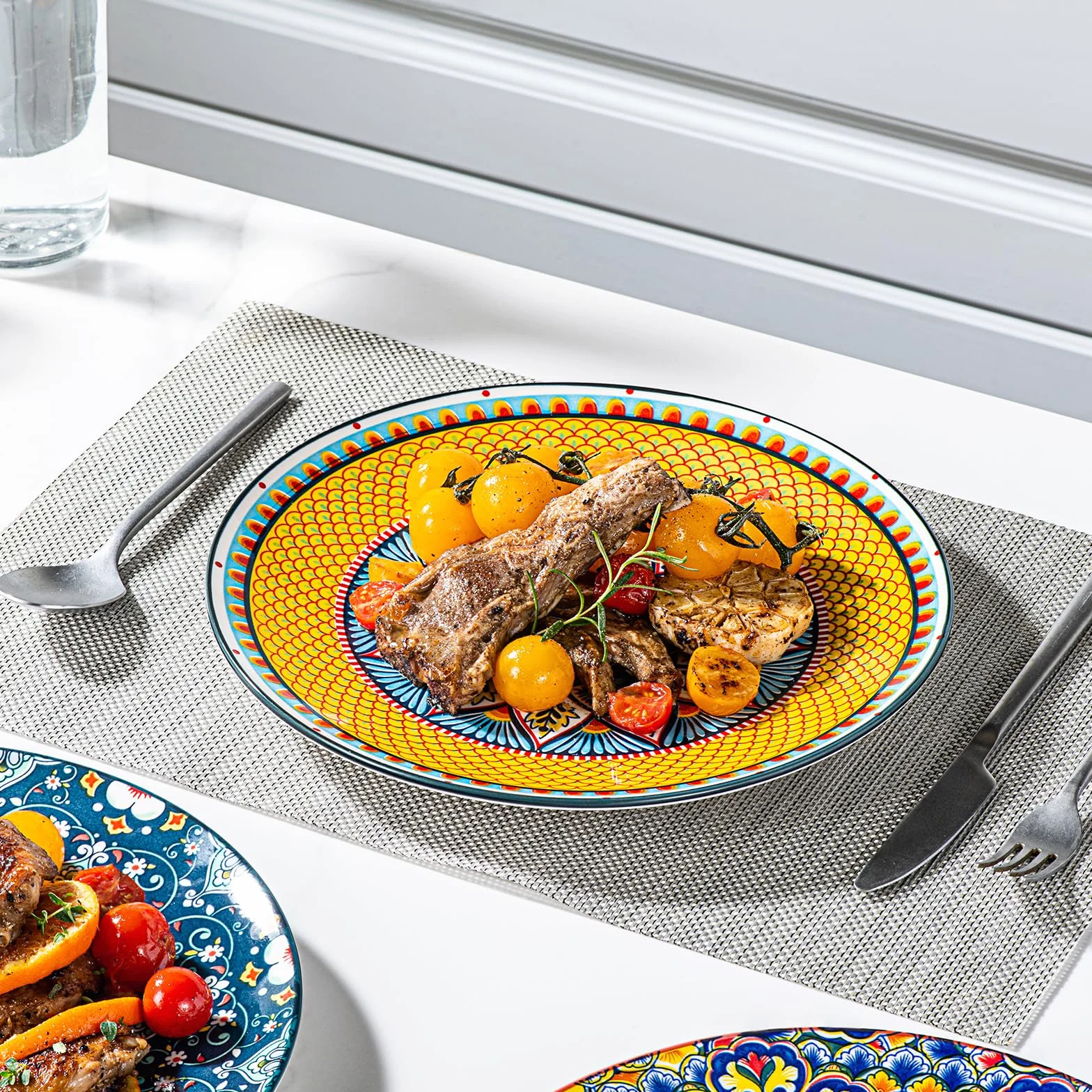 Porcelanowe talerze do sałatek 27 cm ceramiczne boho 6 sztuk