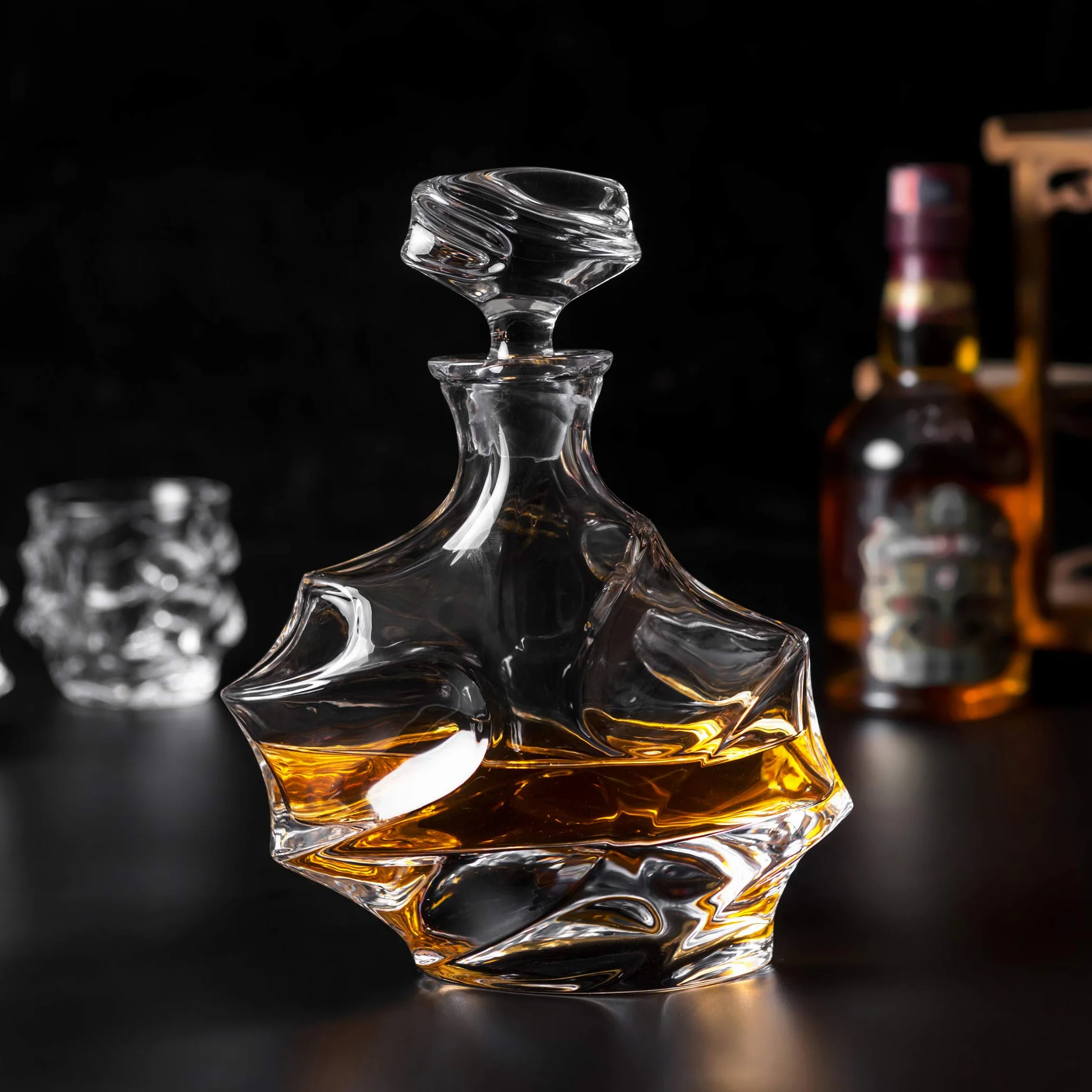 KANARS Zestaw Szklanki oraz Karafka do Whisky, 750 ml Dekantery z 4×320 ml Szkło do Whisky do Koktajl, Martini, Koniak, Bourbon, Tequila, Zestaw 5 Sztuk, Pudełko Upominkowe