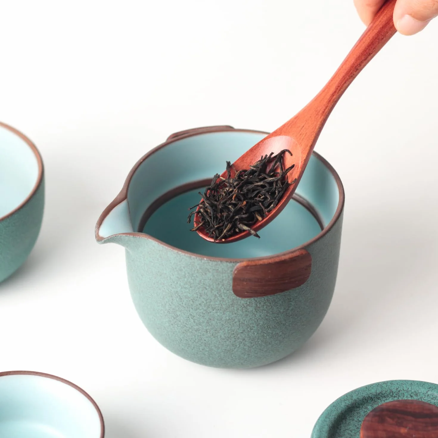 Przenośny zestaw czajniczek Kungfu, ceramiczny zestaw do herbaty Gongfu z 3 filiżankami na jeden zestaw w torbie podróżnej, podróżny zestaw do herbaty dzbanek do herbaty dla miłośników herbaty dom